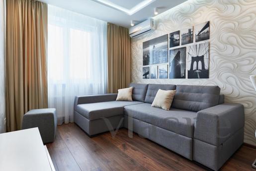 One-bedroom apartment in Kiev is located in a new business-c