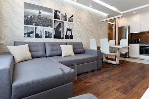 One-bedroom apartment in Kiev is located in a new business-c