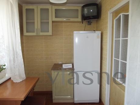 Rent HIS STUDIO APARTMENT, Feodosia - apartment by the day