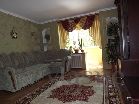 Merkezde rahat daire, Kamianets-Podilskyi - günlük kira için daire
