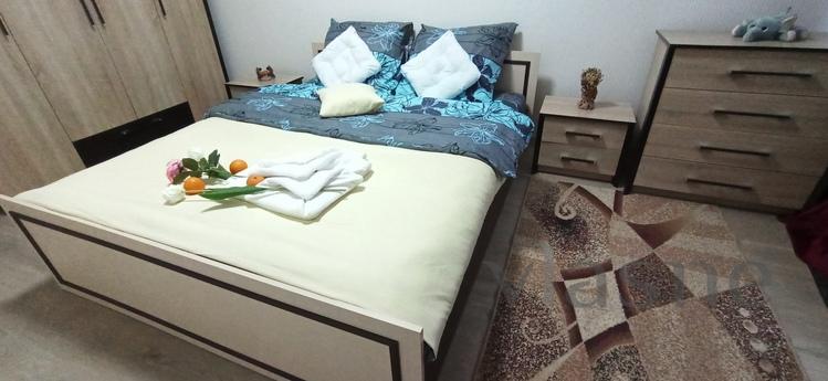 Ładne, ciepłe mieszkanie na osiedlu Prazhsky, Kyiv - mieszkanie po dobowo
