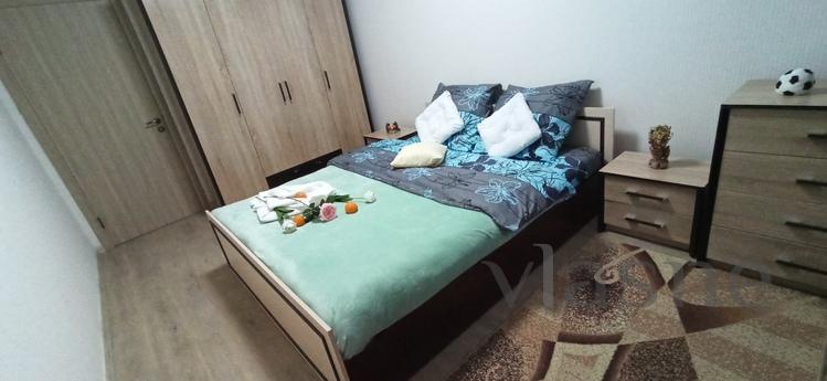 Ładne, ciepłe mieszkanie na osiedlu Prazhsky, Kyiv - mieszkanie po dobowo