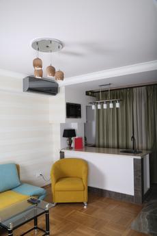 Studio apartment in the center, Yerevan - apartment by the day