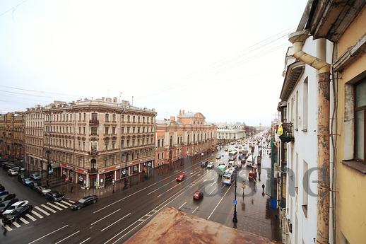 Studio apartment overlooking the Nevsky, Saint Petersburg - günlük kira için daire