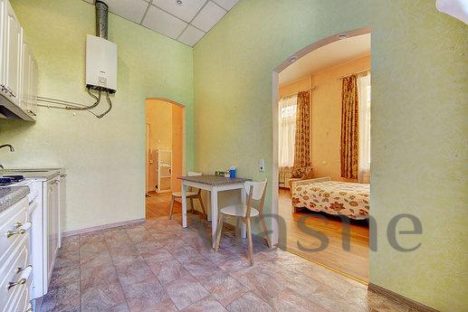1-bedroom comfortable apartment, Saint Petersburg - günlük kira için daire