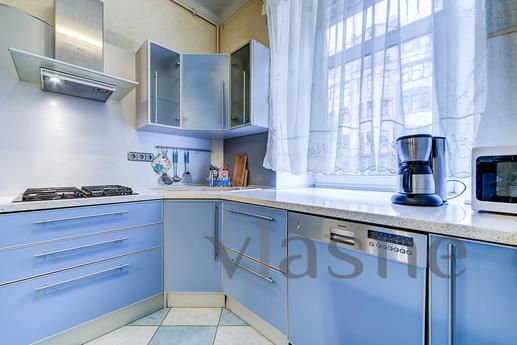 3-bedroom apartment in the center of St., Saint Petersburg - mieszkanie po dobowo