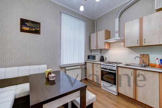 2 bedroom apartment on Marat, Saint Petersburg - mieszkanie po dobowo