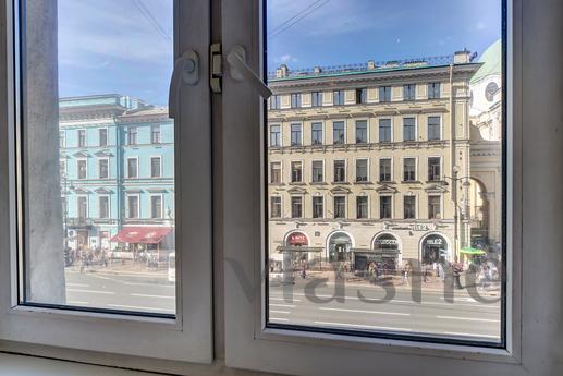 Apartment on Nevsky Prospekt, Saint Petersburg - günlük kira için daire