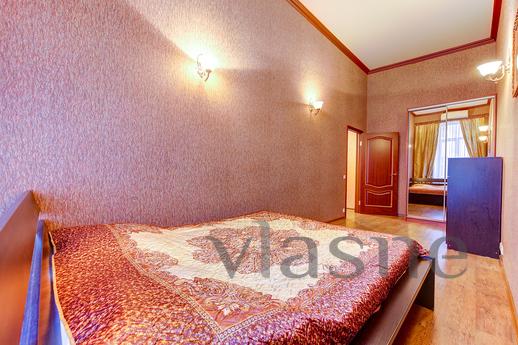 Apartment on Nevsky Prospekt 23, Saint Petersburg - apartment by the day