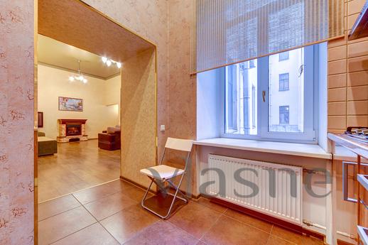 Apartment on Nevsky Prospekt 23, Saint Petersburg - mieszkanie po dobowo