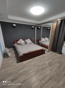 2-room apartment. Center. Skadovsk., Skadovsk - apartment by the day