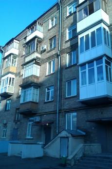 Квартира на Подоле, 5 минут Крещатик, Киев - квартира посуточно