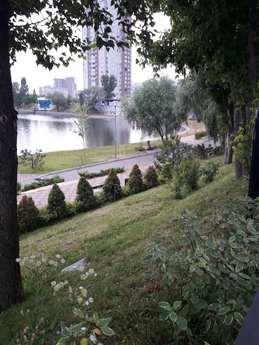 1k kw. Nad jeziorem w stacji metra ZhKOBolon Sky Obolon, Kyiv - mieszkanie po dobowo