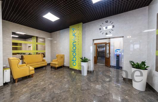 1k sq ZhKOBolon Sky metro istasyonu Obol, Kyiv - günlük kira için daire