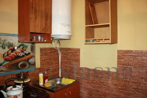 Filing for rent in Krivoy Rog square, Krivoy Rog - apartment by the day