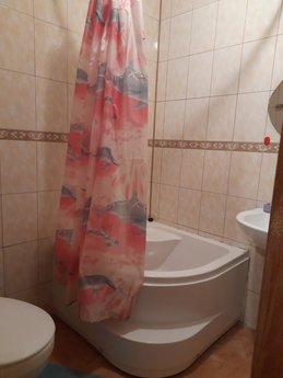 СДАМ КВАРТИРУ, Бердянск - квартира посуточно