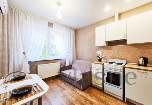 Igor, Kyiv - apartment by the day