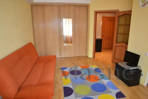 Modern studio apartment in the center, Yekaterinburg - apartment by the day
