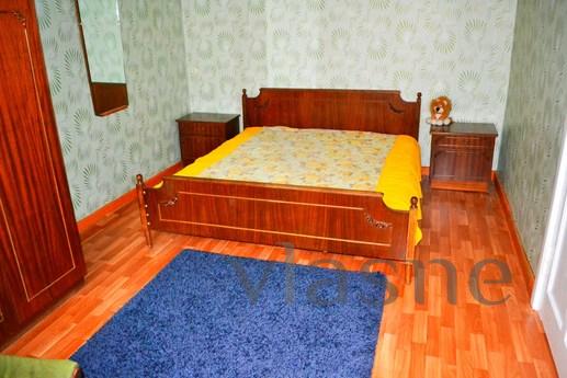 2-bedroom apartment near the Arbat, Yekaterinburg - günlük kira için daire