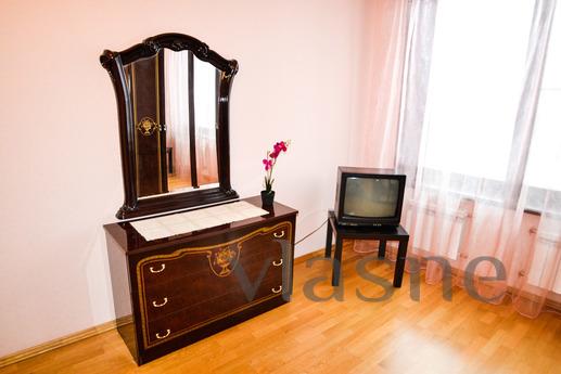 Luxurious 2 bedroom apartment, Yekaterinburg - günlük kira için daire