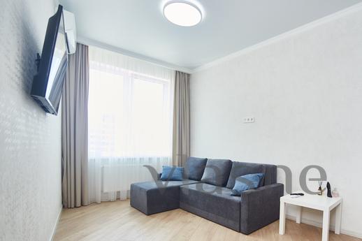 Sea. Arcadia. LUX. 2 bedrooms + living r, Odessa - apartment by the day