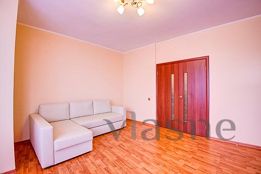 One bedroom apartment with a jacuzzi!, Yekaterinburg - apartment by the day