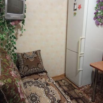 СДАМ ДОМ ПО ИТАЛЬЯНСКОЙ, Бердянск - квартира посуточно