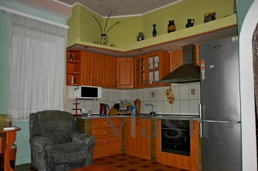 Denize yakın bir ev kiralayın Berdyansk , Berdiansk - günlük kira için daire