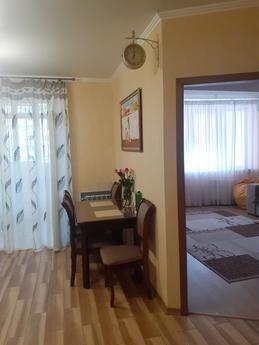 Rent 2 room apartment in a new house, Yuzhny - günlük kira için daire