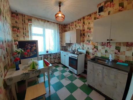 I rent an apartment for daily rent in Ba, Bakhmut (Artemivsk) - günlük kira için daire
