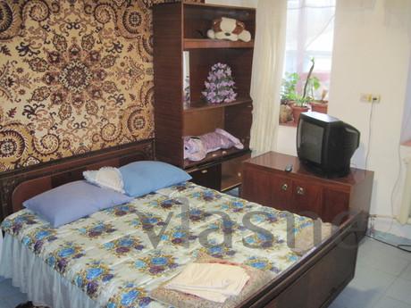 Rent a room to relax in a private home, Sevastopol - apartment by the day