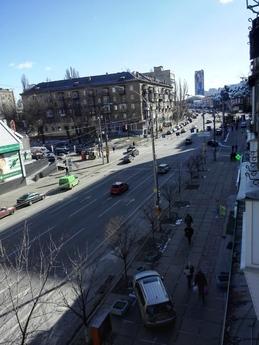 Center, st. Gorky, the subway Lybid., Kyiv - apartment by the day