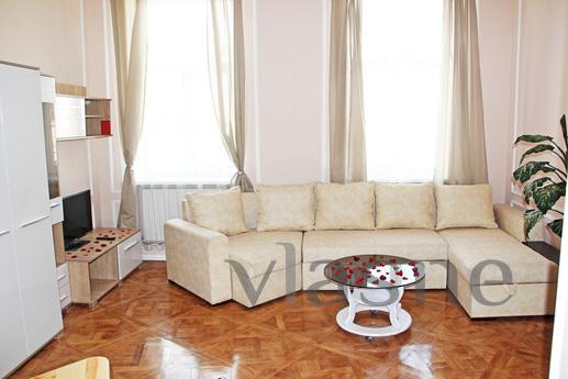Rent 1com city center VIP class, weaving, Ivano-Frankivsk - apartment by the day