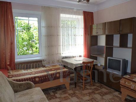 The private sector in Alushta, Alushta - apartment by the day