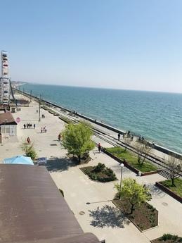 Rent an apartment with a sea view, Berdiansk - günlük kira için daire