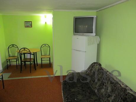 The private sector in the city center, Feodosia - apartment by the day