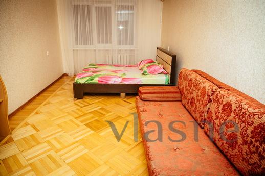 Trehkomn. in Rostov BTF Center Apartment, Ростов-на-Дону - квартира подобово