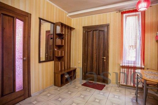 Apartment by the sea in Odessa. Own., Odessa - apartment by the day