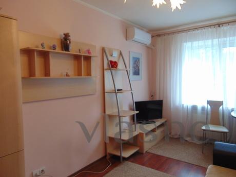 2 bedroom apartment with large bathroom, Volgograd - günlük kira için daire