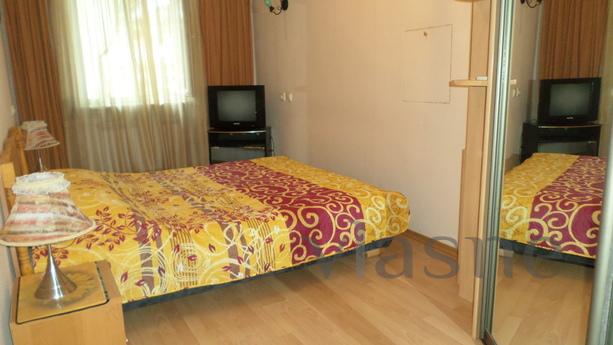 2 bedroom apartment from owner, Odessa - apartment by the day
