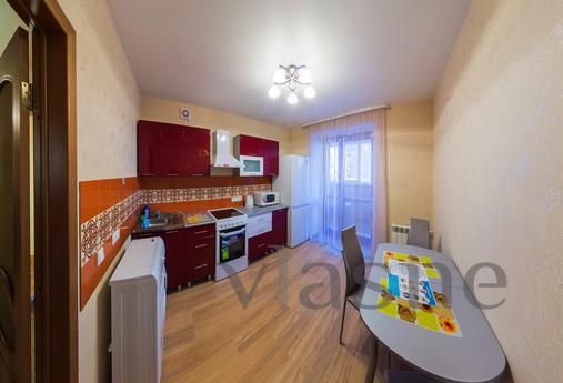 Comfortable apartment in the new buildin, Novosibirsk - günlük kira için daire