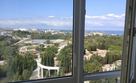Denize yakın daireleri görüntüleyin Vict, Sevastopol - günlük kira için daire