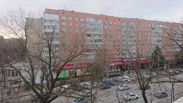 2 bedroom apartment in the center, Rostov-on-Don - günlük kira için daire