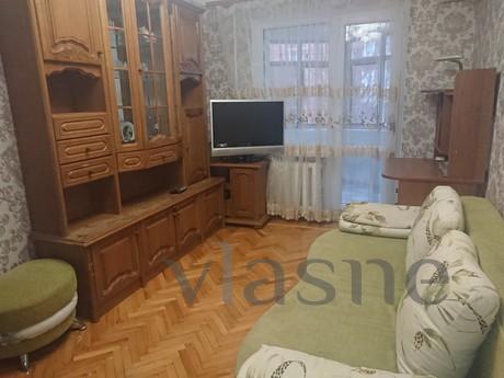 2 bedroom apartment on Krasnoarmeyskaya, Rostov-on-Don - günlük kira için daire