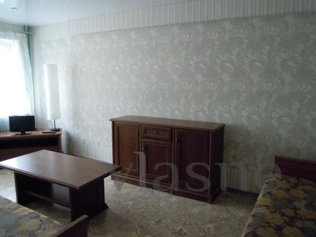 Rent a cozy apartment in the western dis, Veliky Novgorod - günlük kira için daire