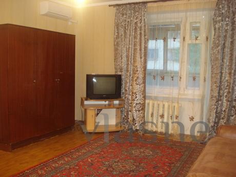 1-room apartment in the center near the, Berdiansk - günlük kira için daire