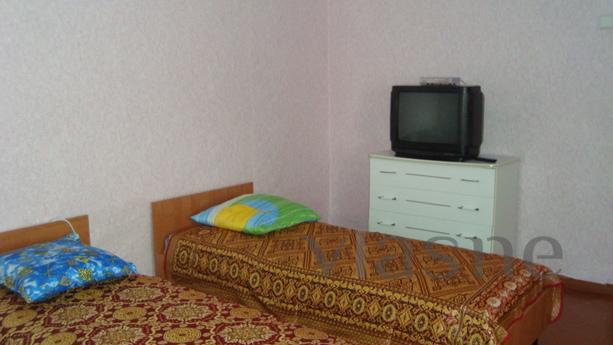 I rent a cozy cottage on the shore of the Azov Sea g.geniche