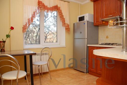 One-bedroom apartment in the city center. Hourly: $ 31 (250 