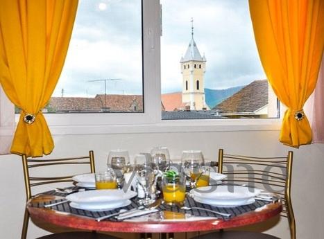 Центр Нова 1-кімнатна біля кафе 'Moloko', Мукачево - квартира посуточно