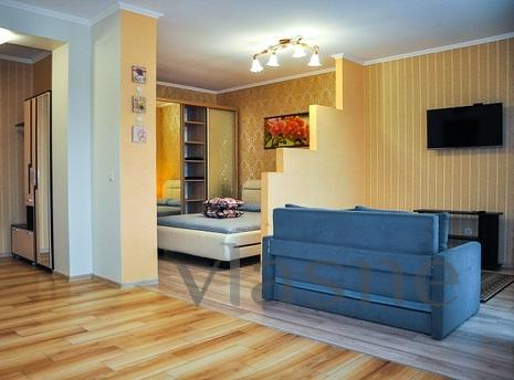 Центр Нова 1-кімнатна біля кафе 'Moloko', Мукачево - квартира посуточно